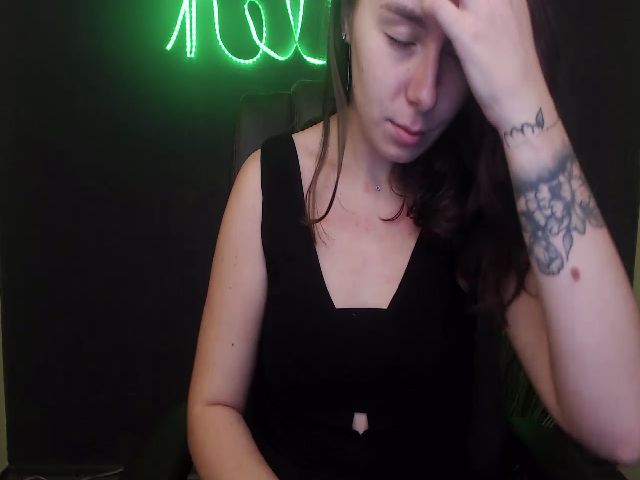 Live sex webcam photo for DinaD #268787985