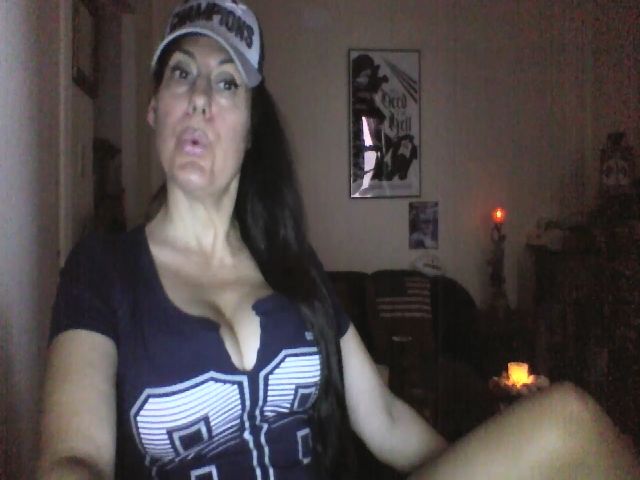 Live sex webcam photo for ExoticMixx #268797277