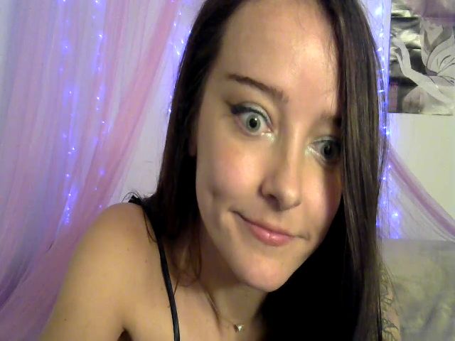 Live sex webcam photo for miuw_miuw #268783891