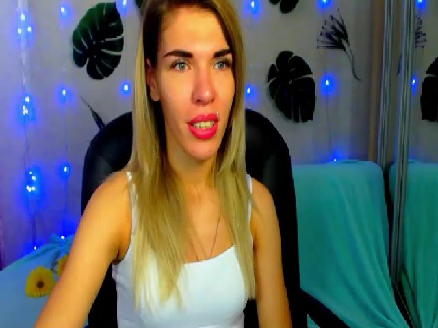 Live sex webcam photo for Sendy_White #268781517