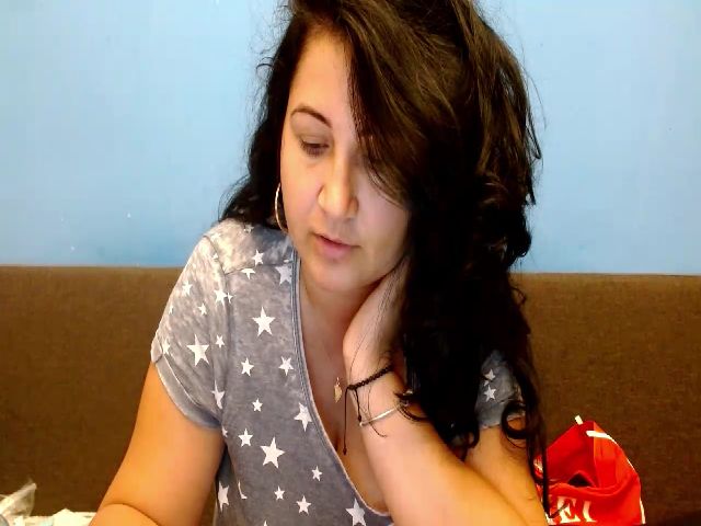 Live sex webcam photo for Mayalovegames #268780237