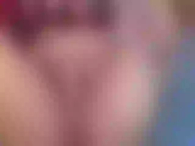 Live sex webcam photo for LizGutierrez #268776421