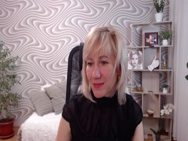 Live sex webcam photo for SvenIsolde #268791036