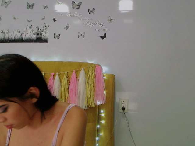 Live sex webcam photo for littlesuggar2 #268777102