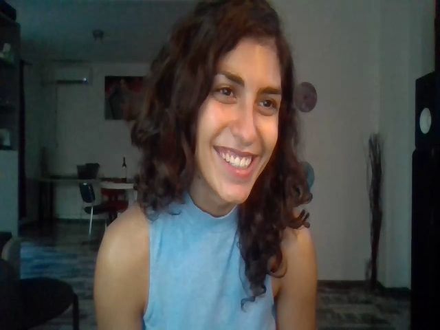 Live sex webcam photo for GisselleV #268789364