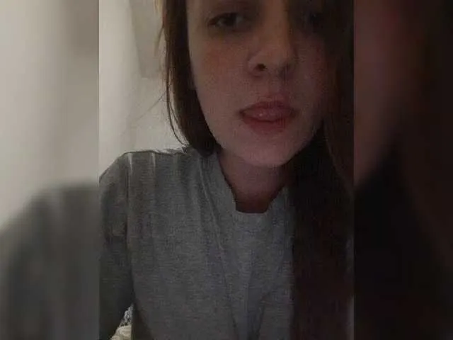 Live sex webcam photo for AnnaAnanas #268792559