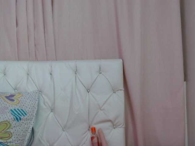 Live sex webcam photo for JulietaMilf #268805313