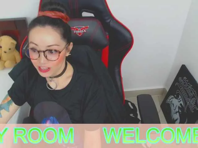 Live sex webcam photo for pink2019 #268817024