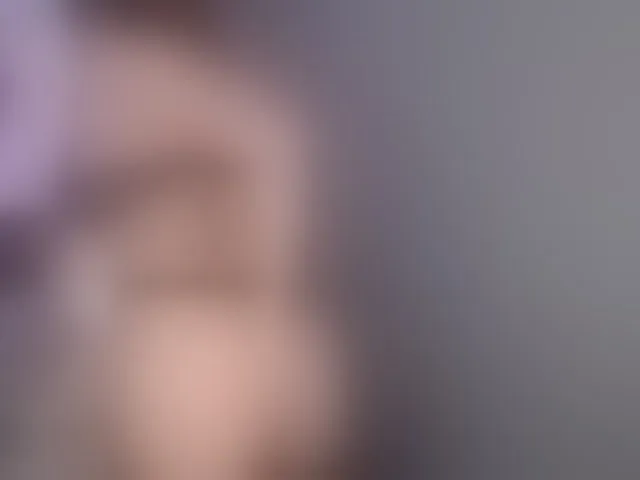 Live sex webcam photo for -EliSwan- #268809507