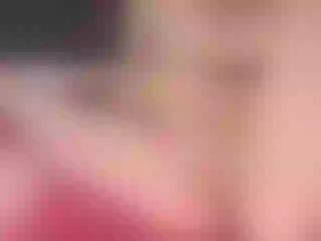 Live sex webcam photo for juliesquirts #268804951