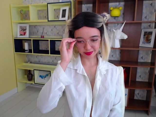 Live sex webcam photo for OutOfControl #268805756