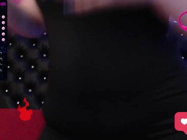 Live sex webcam photo for FaryhRamirez #268810351