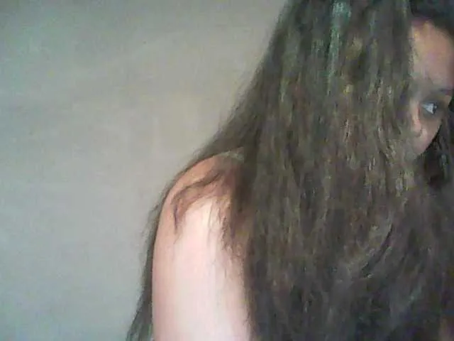 Live sex webcam photo for Mayah1 #268810346