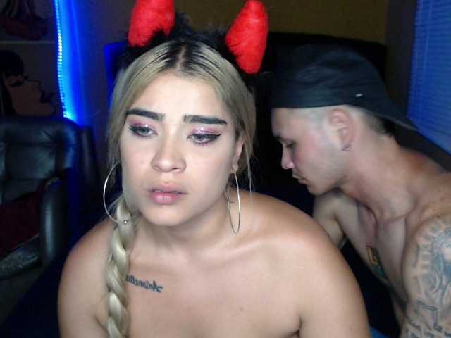 Live sex webcam photo for WONDERCOUPLEE #268798778