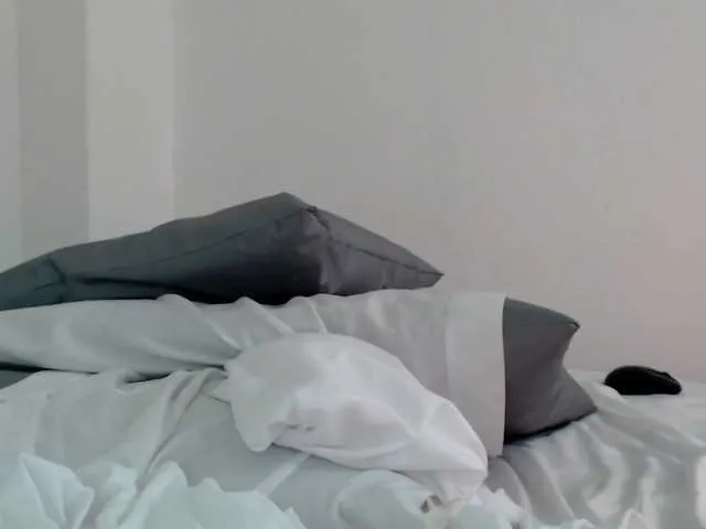 Live sex webcam photo for evangelingtor #268805047