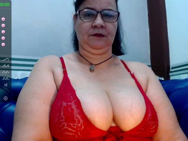 Live sex webcam photo for LauraRiley #268816224