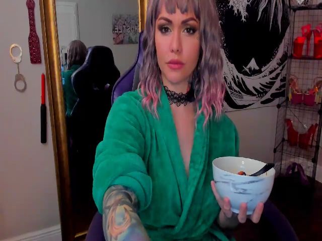 Live sex webcam photo for CharletteWebb #287850605