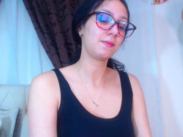 Live sex webcam photo for Karorivero #268807037