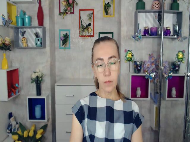 Live sex webcam photo for Greybunny #268812029