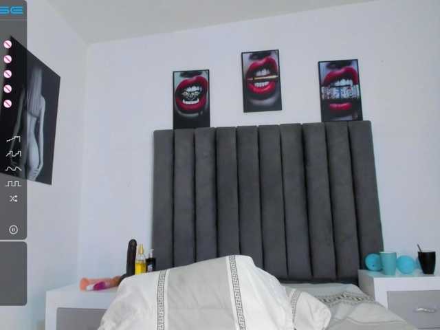 Live sex webcam photo for Meganbarko #268809971