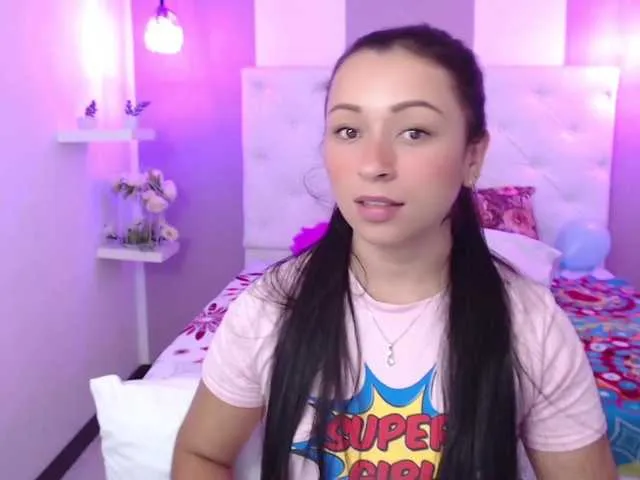Live sex webcam photo for carla990 #268799681