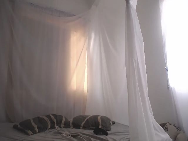 Live sex webcam photo for yenlo #268819729