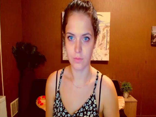 Live sex webcam photo for Antonia_W_ #268812805