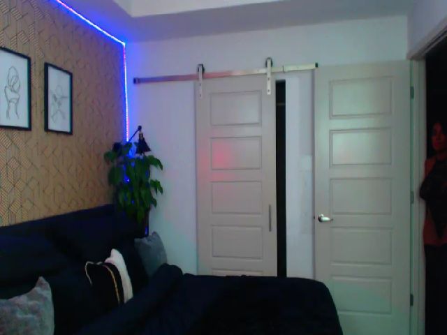 Live sex webcam photo for ArianaVenti #268801722