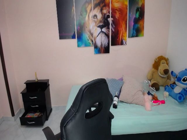 Live sex webcam photo for ANETTE_ALVES #268817986