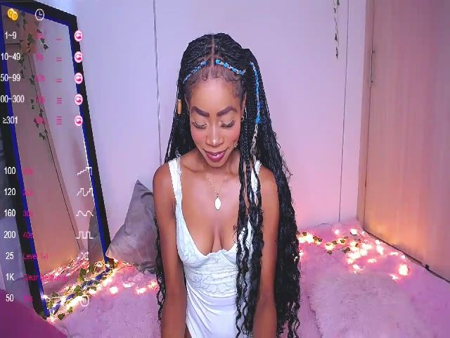 Live sex webcam photo for Aria_brown_ #268817460