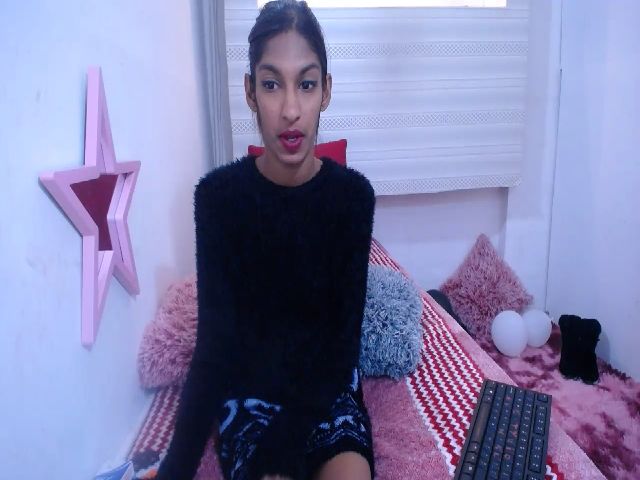 Live sex webcam photo for Silky_indian #268803904