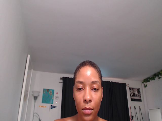 Live sex webcam photo for Frankiiy_ #268801471