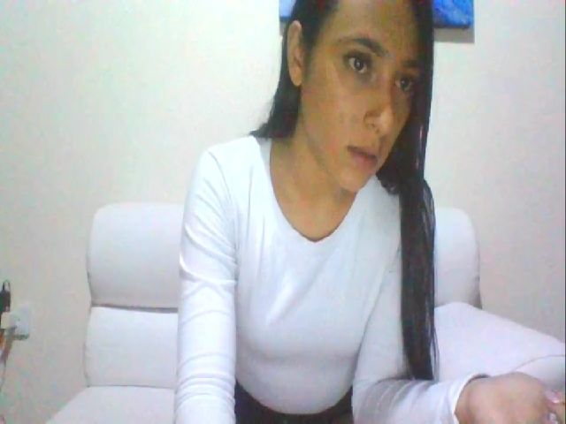 Live sex webcam photo for Juanitaa_01 #268807078
