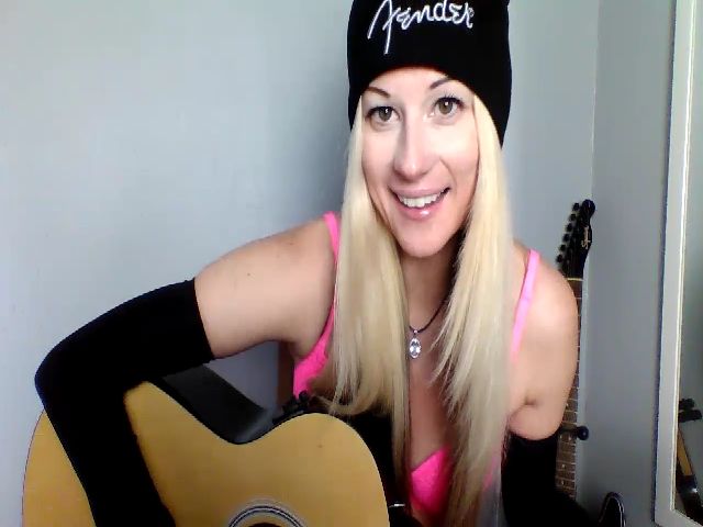 Live sex webcam photo for AshlynSummers #268818923