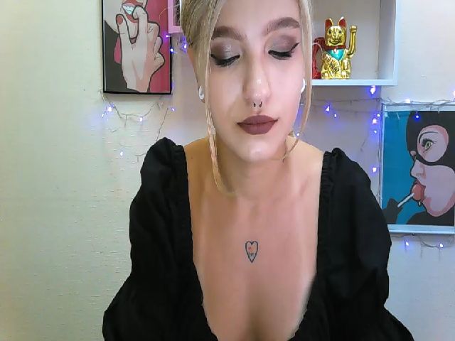Live sex webcam photo for Isabe_lla #268807839