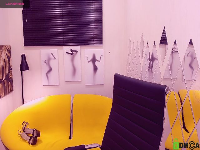 Live sex webcam photo for MarvelousLilu #268810972