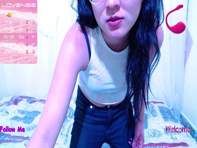 Live sex webcam photo for Charlotte_3x #268811643