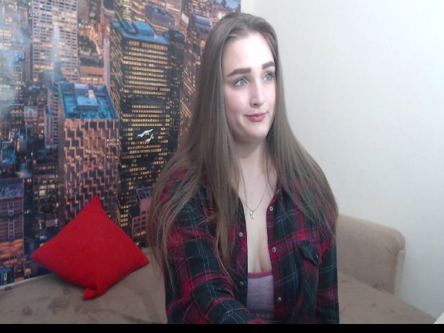 Live sex webcam photo for RubyWalsher #268808124