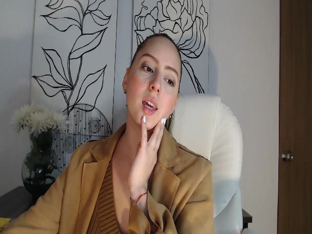 Live sex webcam photo for Aprilbranson #268814305