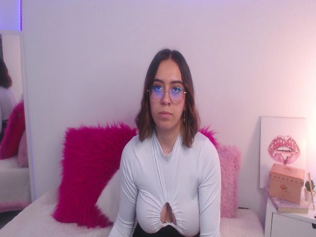 Live sex webcam photo for SamPuckett #268819688