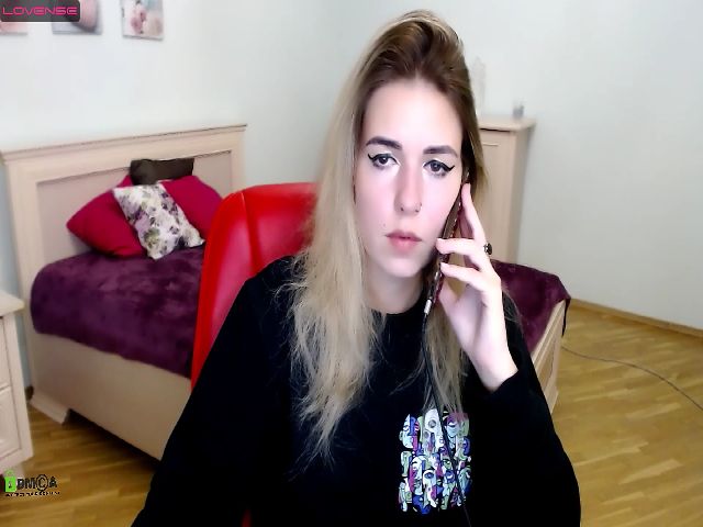 Live sex webcam photo for Alana_Kelly #268817357