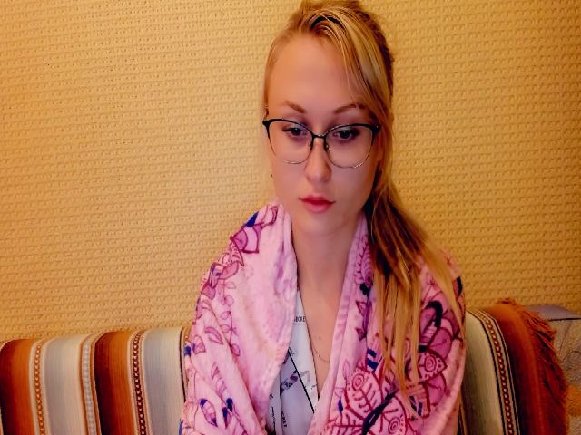 Live sex webcam photo for Mistress_Eva_ #268818474