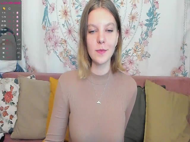 Live sex webcam photo for LiliaMorris #268811100