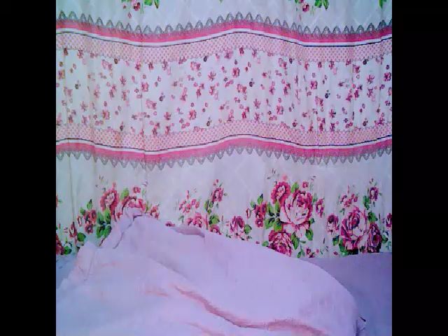 Live sex webcam photo for Indiantopaz69 #268806478