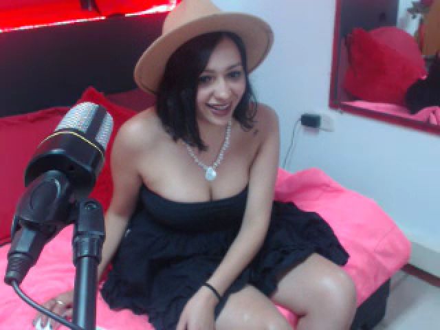 Live sex webcam photo for Emily_sweet2 #268820987