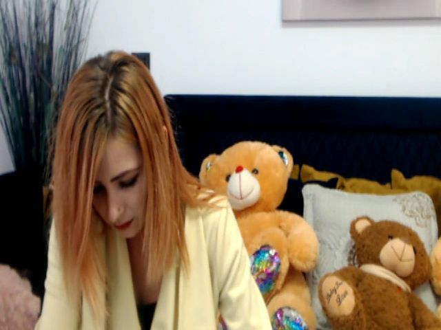 Live sex webcam photo for Marissa_Cute #268818068