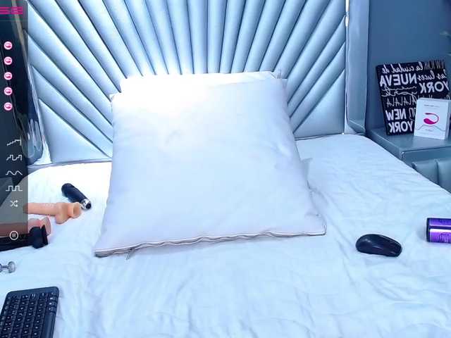 Live sex webcam photo for Megalyn #268816566