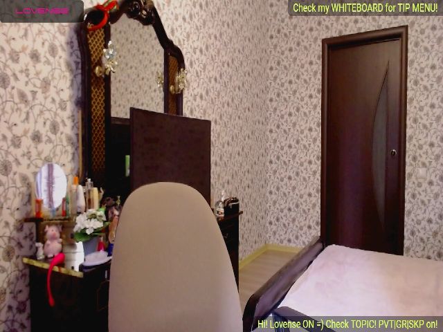 Live sex webcam photo for RosieRosa #268804408