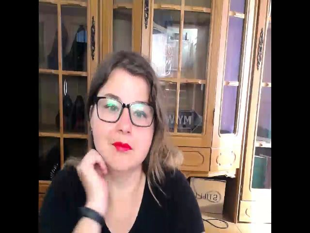 Live sex webcam photo for MonLais #268807264