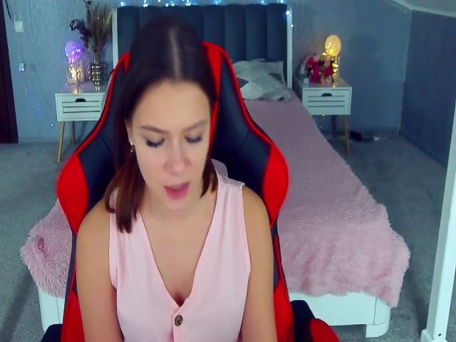 Live sex webcam photo for ReginaVin #268808667